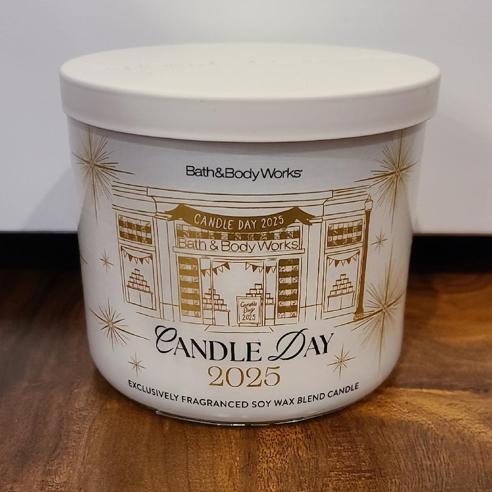 Candle Day 2025 Exclusive 3 Wick Candle Sun-ripened Raspberry Bath & Body Works